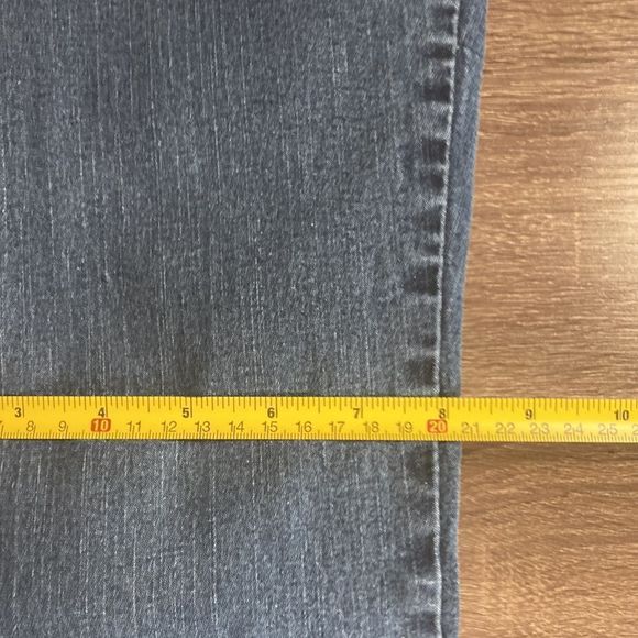 Womens 10x30 Signature Levi’s At Waist Bootcut Dark Wash Jeans - Picture 8 of 11